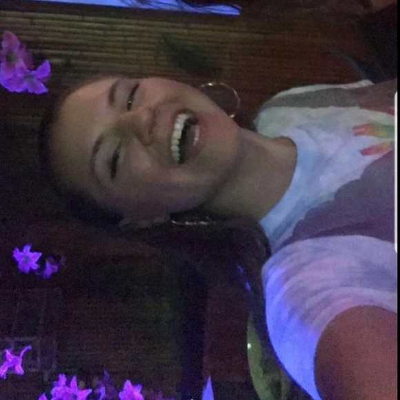 Meet your Posher, Molly - Picture 1 of 1